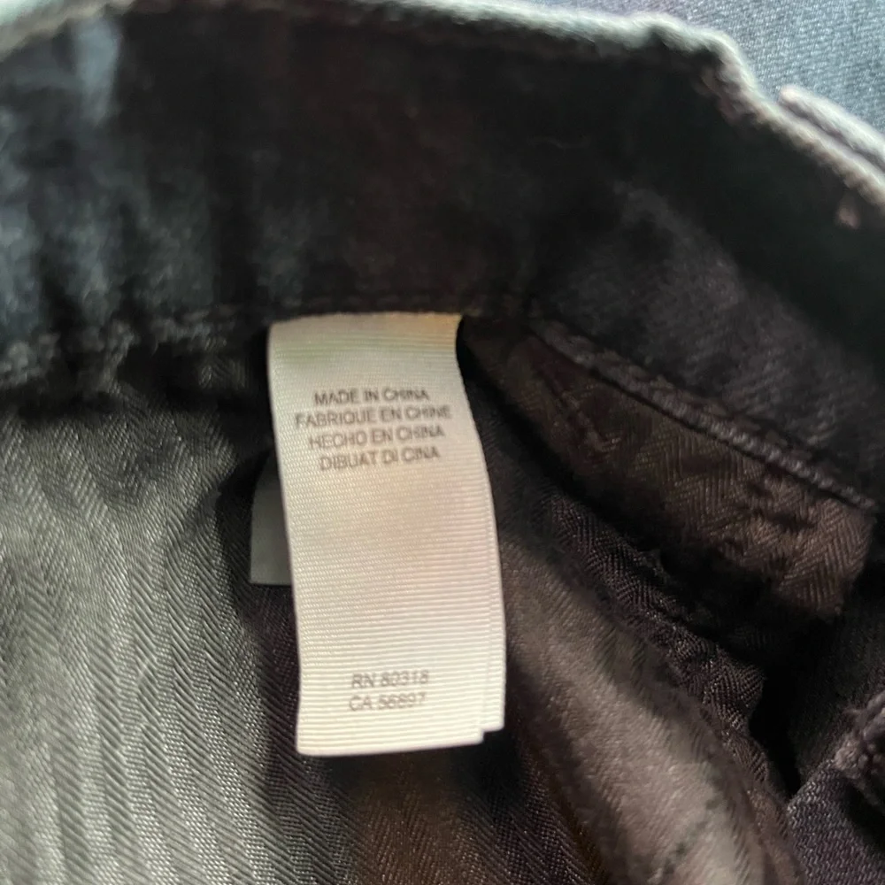 Lucky Brand Button Front Denim Skirt – Size 14/32 – Black Wash - Picture 4 of 5